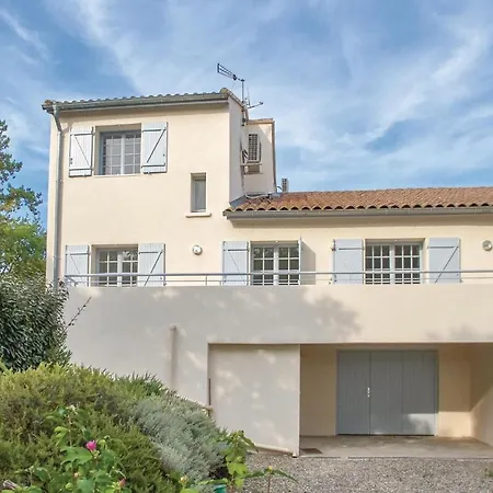 Holiday home Amazing In With Kitchen Thezan-les-Beziers