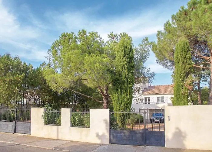 Beautiful In * Thezan-les-Beziers
